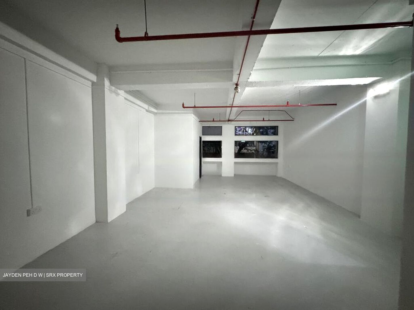 Kitchener Complex (D8), Office #577719591